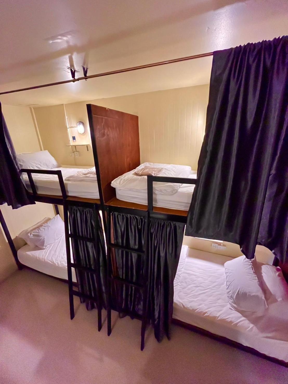 The Cocoon Hostel 코 사메드 외부 사진